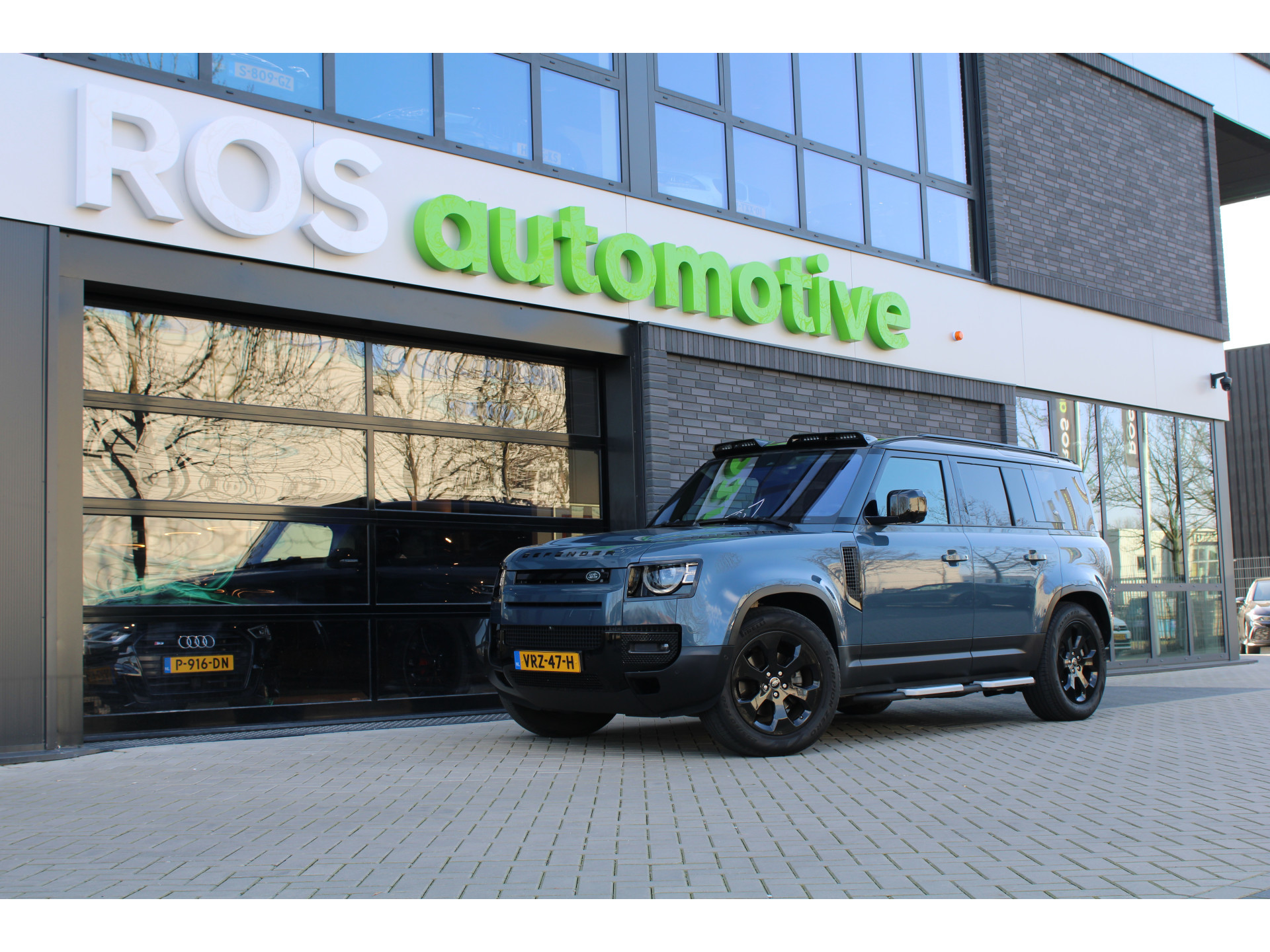 Land Rover Defender 2.0 D240 110 SE 43413503-0.jpg | ROS Automotive