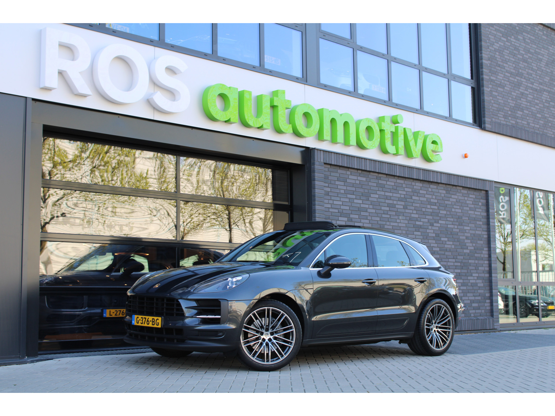 Porsche Macan 3.0 S 44293645-0.jpg | ROS Automotive