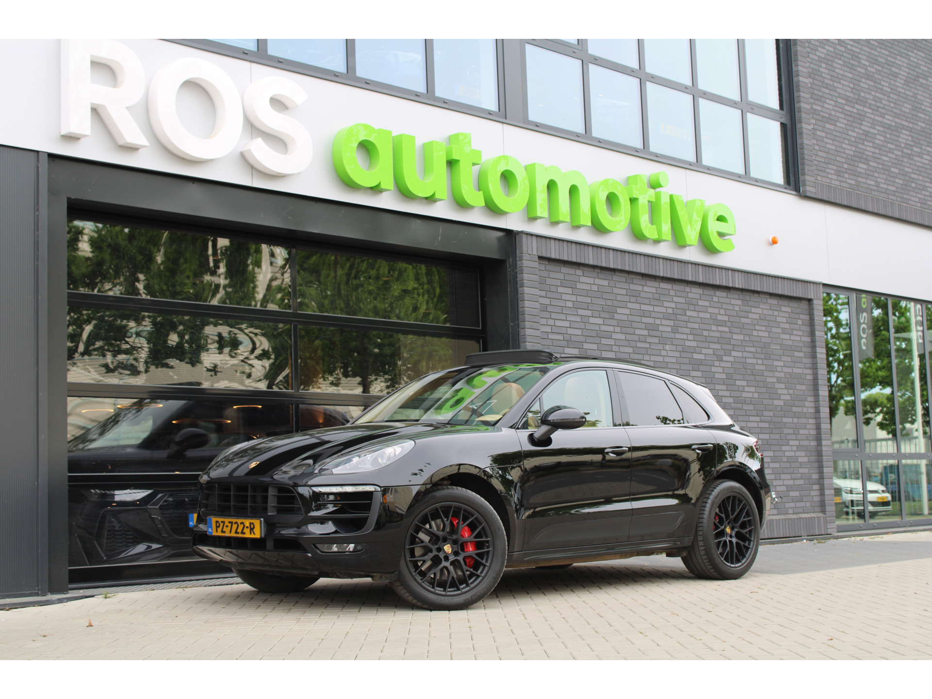 Porsche Macan 3.0 GTS 44964824-0.jpg | ROS Automotive