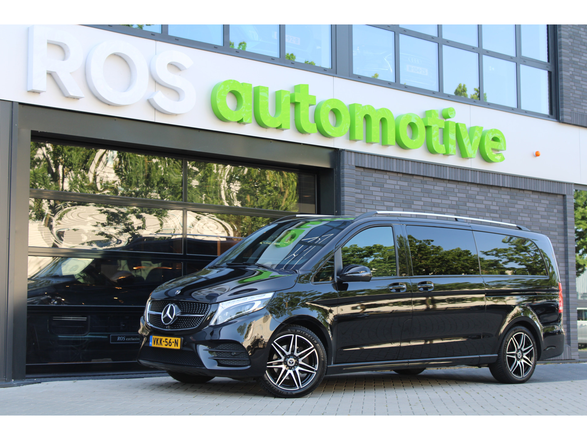 Mercedes-Benz V-Klasse 300d Extra Lang DC Avantgarde Edition 45807434-0.jpg | ROS Automotive